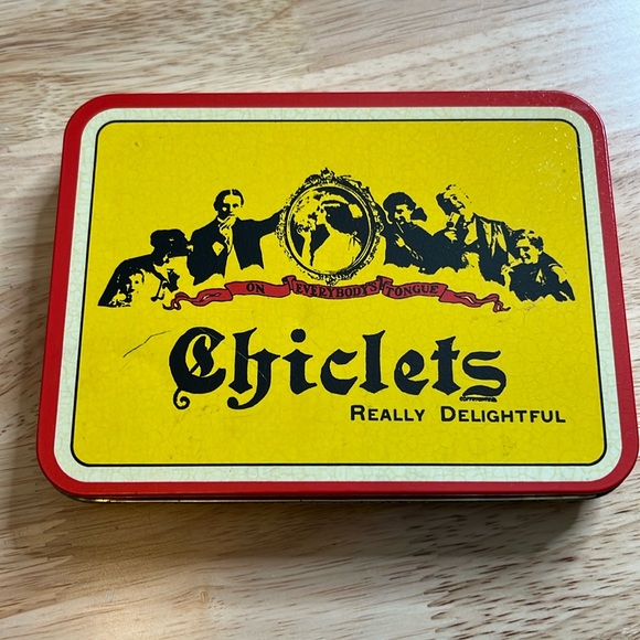 Vtg Chiclets Gum "Really Delightful" Tin Box - Picture 1 of 8